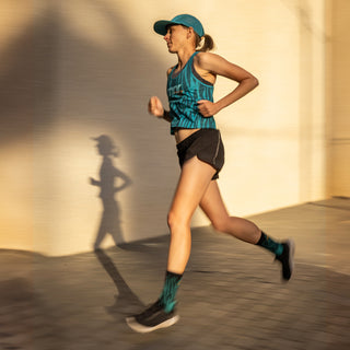 Marathon Crew Sock: Drippy Cheetah Teal