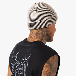 Beanie: Barred