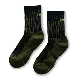 Marathon Crew Sock: Drippy Cheetah Green