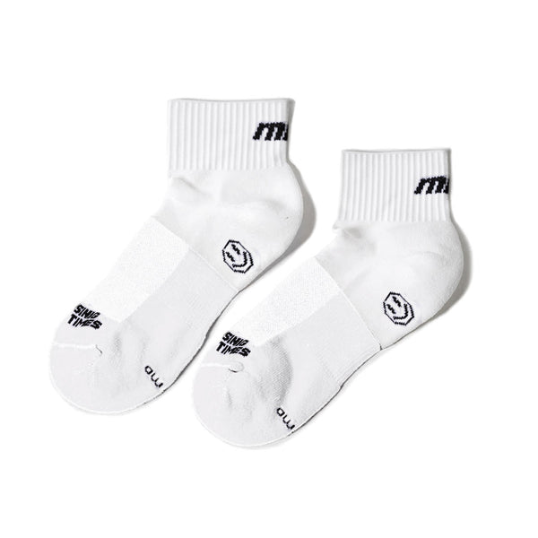 rnnr_White_QuarterCrewSock_gra